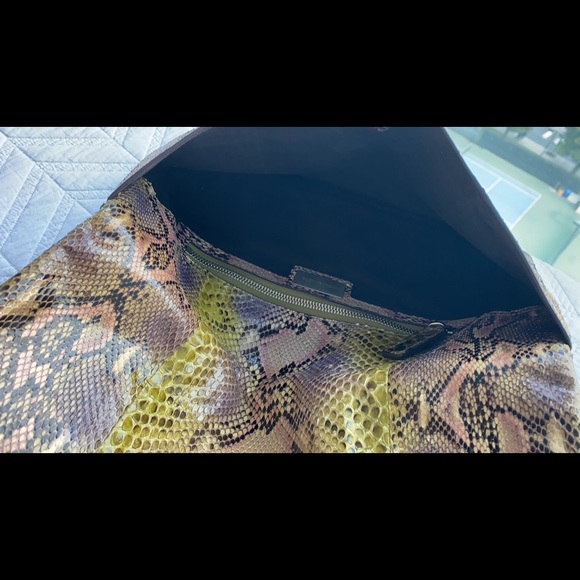 Michael KORS Collection Python Clutch - Picture 2 of 6